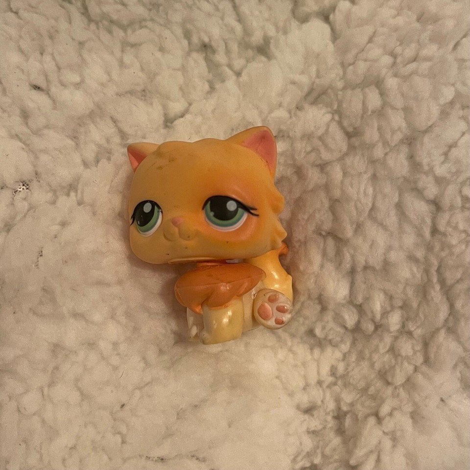 Littlest Pet Shop Toy Lot of Dogs and Cats Collection Used Condition
