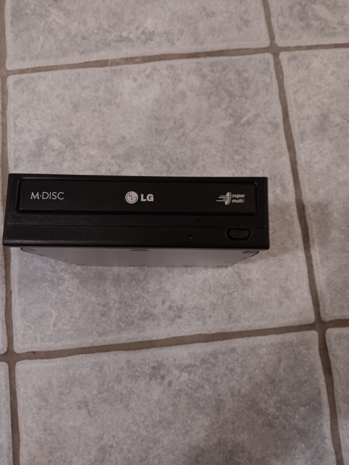 LG SuperMulti 24x Internal DVD±RW/CDRW Drive Black (GH24NSB0