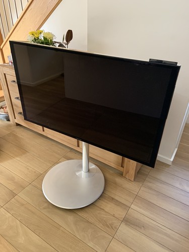 Bang & Olufsen Beovision Avant 55 Television & Floor Stand( Or Wall) - Picture 2 of 8