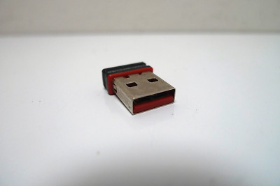 Logitech Red Nano Receiver USB-A