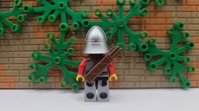 (S1/4/10) Lego Kingdoms cas472 Lion Knight Scale Mail from set 7952-22