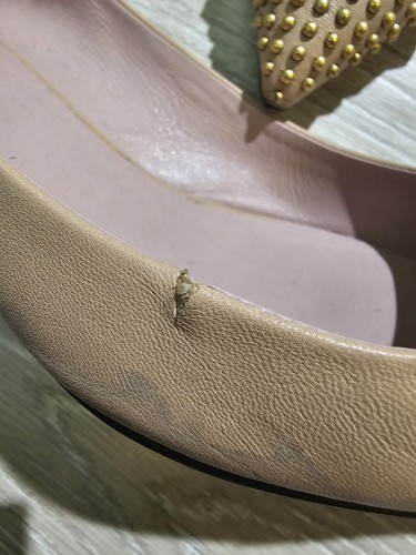 Authentic Gucci Beige Leather Studded Cap Toe Pump Heels Size EU 38.5 - Picture 9 of 18