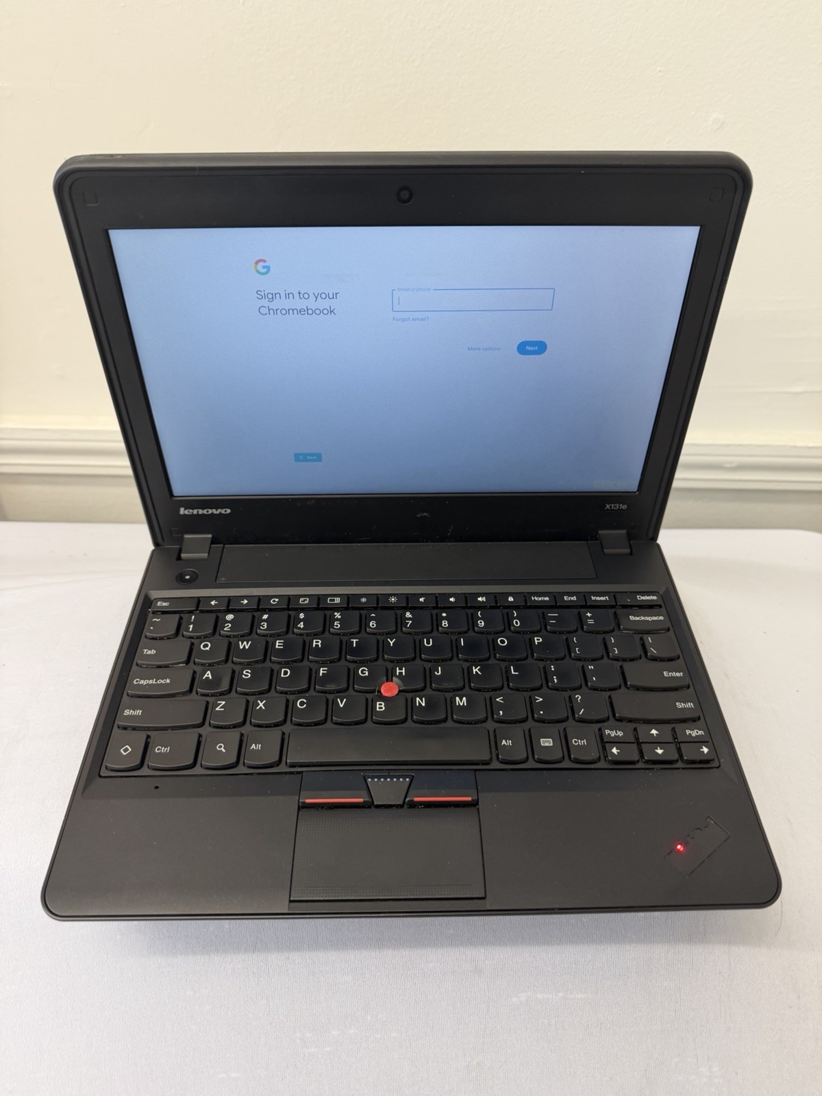 Lenovo Thinkpad X131e Laptop - Good Screen - Intel Celeron 1007U - Read Des