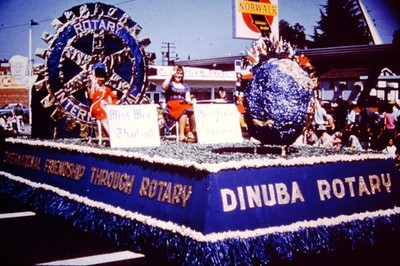 No Date Dinuba Rotary Club Parade Float California ANSCOCHROME Slide BR-E