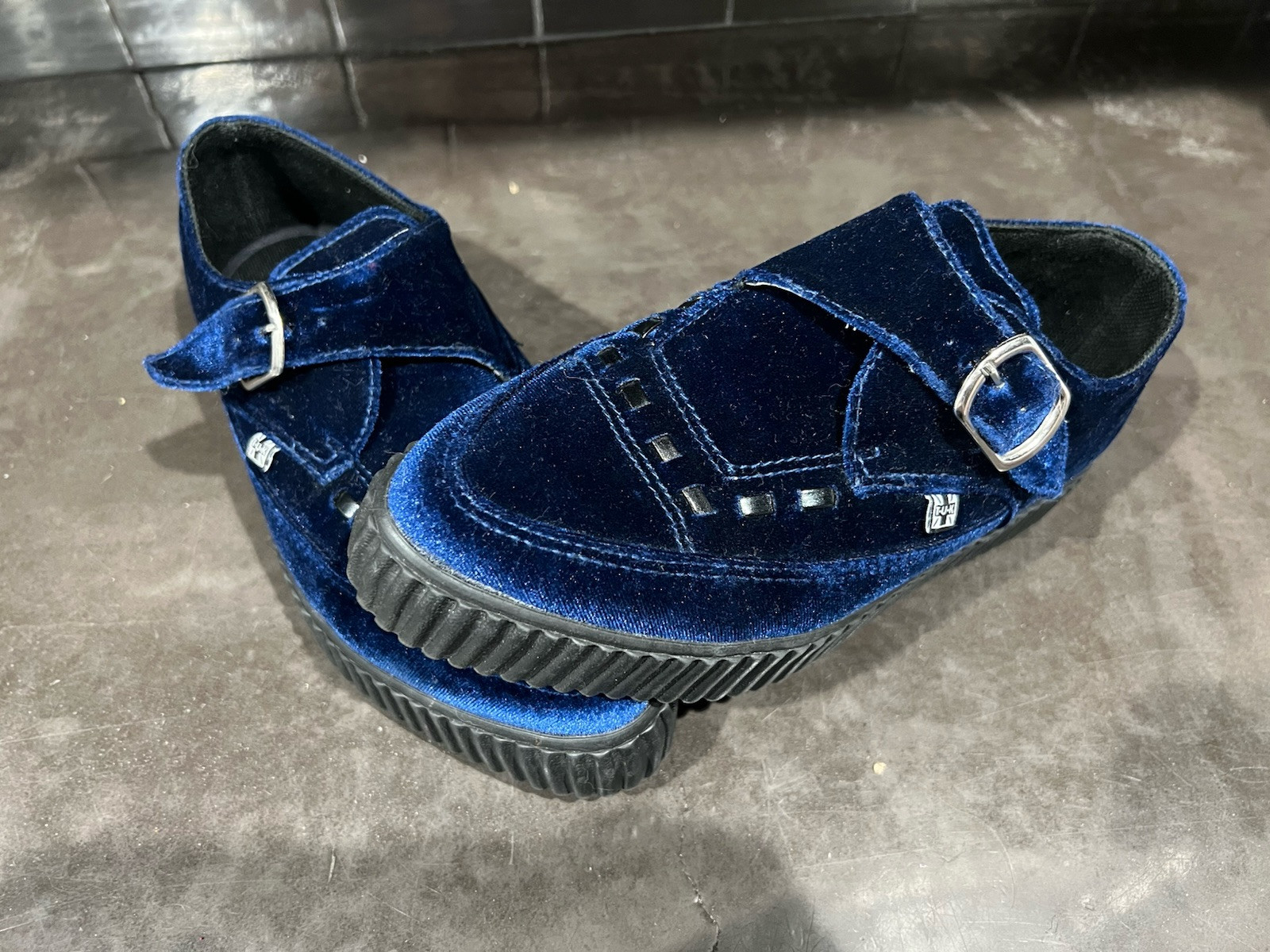 T.U.K. A9597 Men’s Blue Velvet Monk Creeper Sneakers Shoes US3M