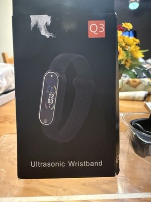 Q3 Ultrasonic Wristband