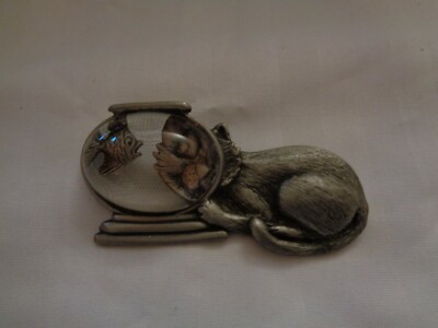 Vintage Signed JJ Jonette Jewelry Cat Kitten Gold Fish Bowl Pin Brooch
