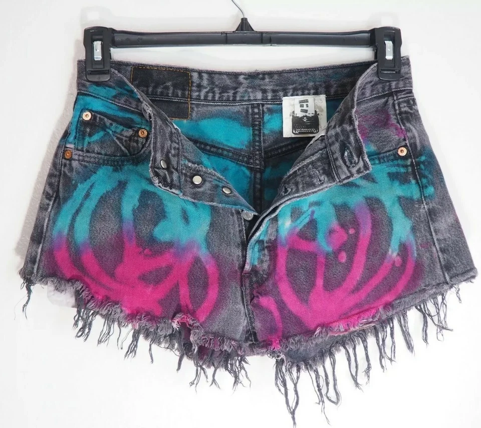 Pantalones Cortos De Colección Levi’s 501 X Furst Of A Kind Denim Corte 30 Negro Gris Pintado Foto 3 de 4