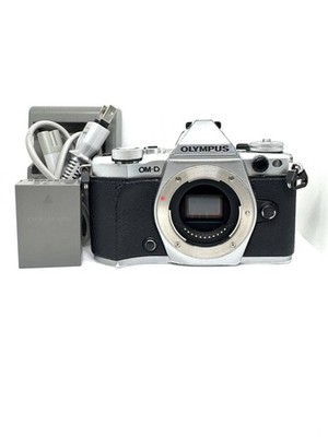 OLYMPUS OM-D E-M5 MARK II Body Mirrorless Camera Silver Working