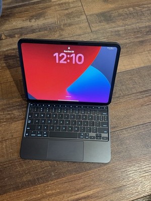 Apple iPad Pro 11'' M5 Wi-Fi Tablet 256GB Space Black MDWK4LL/A W/ Magic Keyboard