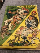 1970 LOS ANGELES DODGERS MLB Baseball YEARBOOK Walt Alston, Sutton, Wills,Garvey