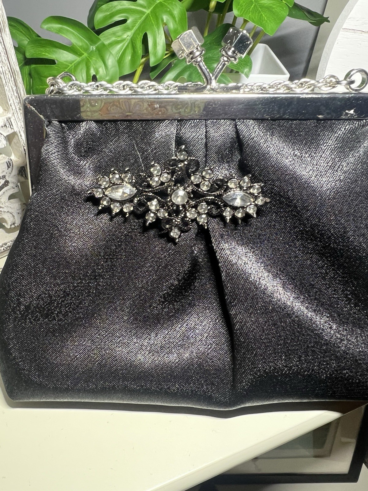 Small Hand Bag Black - image 2