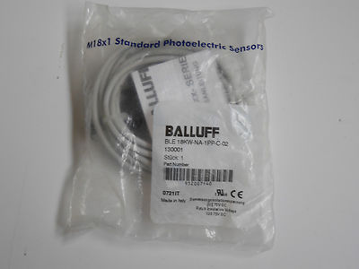 NEW BALLUFF PHOTOELECTRIC SENSOR 130001 BLE 18KW-NA-1PP-C-02 BLE18KWNA199C02