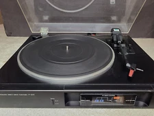 Working SANSUI P-D11 Direct Drive TURNTABLE RECORD PLAYER Needs Needle? *Video