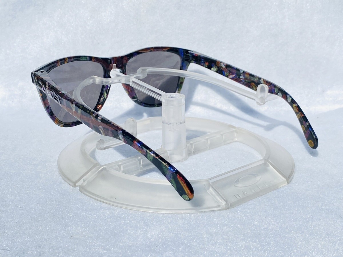 OAKLEY Frogskins サングラス　custom Custom Frogskins™ Sunglasses | Oakley Standard Issue US
