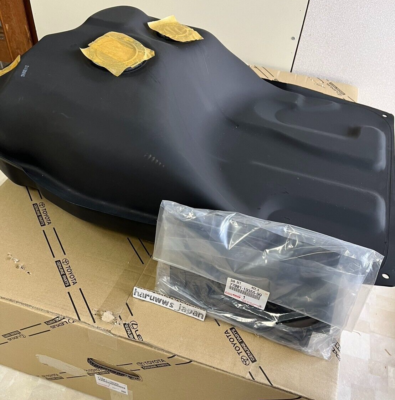 OEM Toyota AE86 Corolla Levin Trueno Fuel Tank Assembly 77001