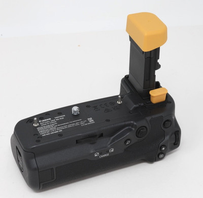 CANON BG-R20 Battery Grip for EOS R5/R5 II/R6/R6 II & R6 III - Little used