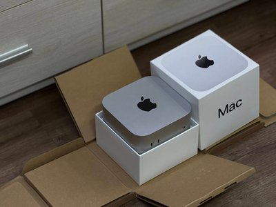Apple Mac mini シルバー M4 Pro Mac mini, 2024, Apple M4 Pro, 4TB SSD, 64GB RAM, 20-core GPU, Silver