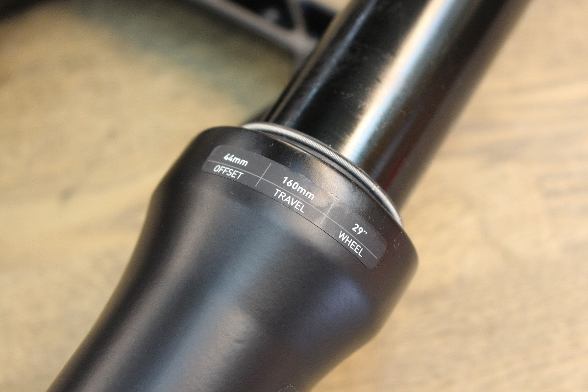 Rockshox Domain Rc Suspension Fork Front 29 Inch 15 110Mm Rockshox Domain Rc Suspension Fork Front 29 Inch 15 110Mm