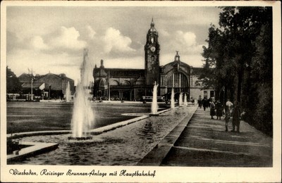 Wiesbaden Reisinger Brunnen Anlage Hauptbahnhof vintage postcard b677