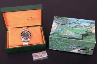 Men's Stainless Rolex S.A. Geneva Swiss 27 Jewels 16660 Wristwatch in Box Link