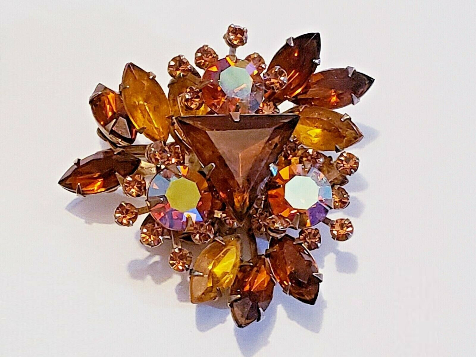 Beautiful brown triangular rhinestone sparkly vin… - image 1