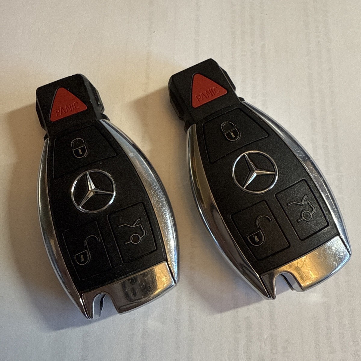 PAIR MERCEDES BENZ OEM GENUINE 4 BUTTON REMOTE SMART KEY FOB GLK