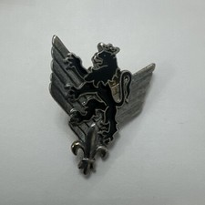 FRENCH ARMY 6TH REGIMENT BADGE