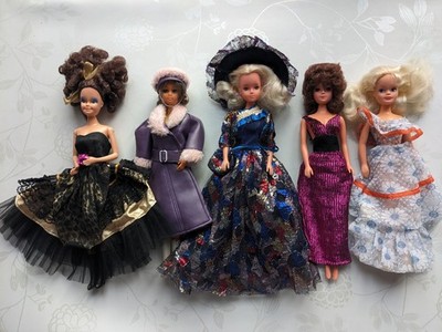 Barbie Clone: Tanya von CEPPIRATTI, Betty Teen von TONG, Sindy