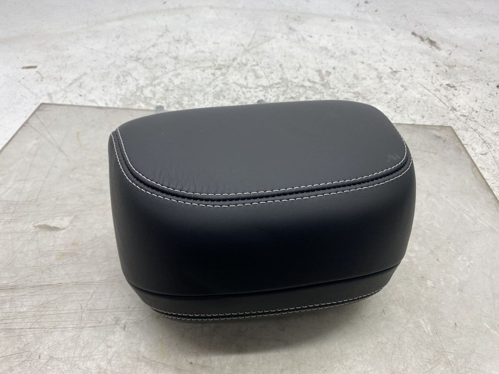 Bentley Flying Spur 2013-2019 FRONT+RIGHT Headrest