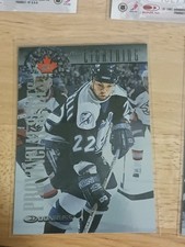 1997-98 Canadian Ice Provincial Series #77 Dino Ciccarelli 147/750 Hockey Card