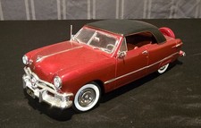 Maisto 1950 Ford Convertible Metallic Red 118 Diecast Model