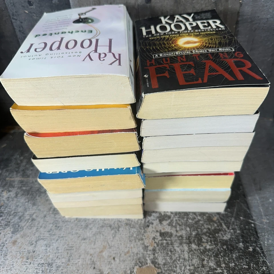 18 Kay Hooper books Lot Suspense Crime Romance paperback Foto 2 de 4