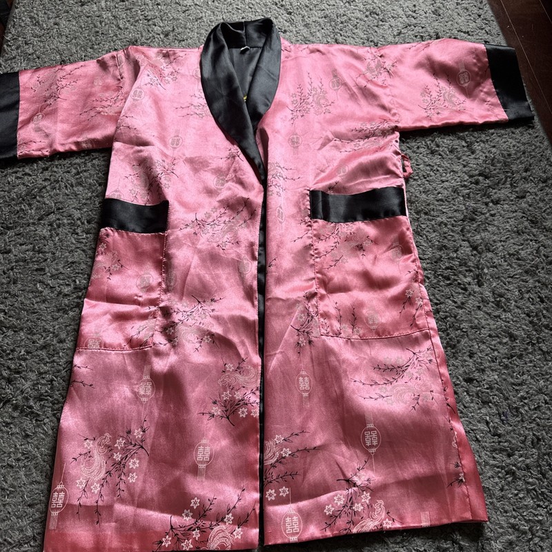 Soft Bath Robe Double-sided Pink/Black Embroidery kids Size XL 10/12 y.o. - NEW!