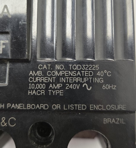 GE CIRCUIT BREAKER TQD32225. 225A, 240V. - Picture 3 of 5