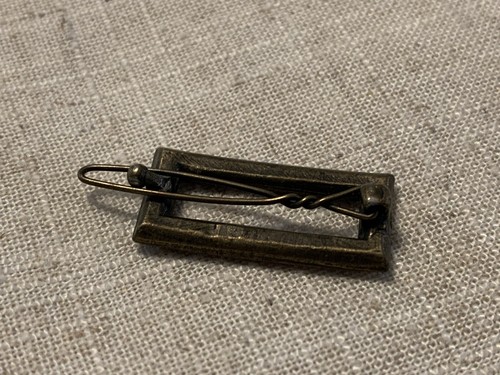 Vintage Haarspange besetzt mit rosa Strasssteinen 1 5/8 mal 1/2 in fehlendem Stein - Bild 3 von 4