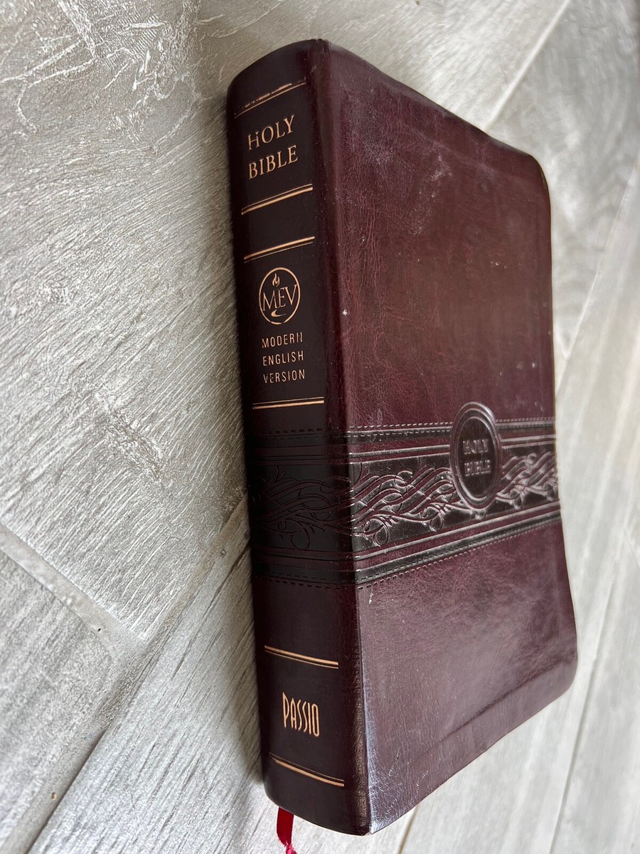 ✝️ MEV Bible Personal Size Large Print Cherry Brown: Modern