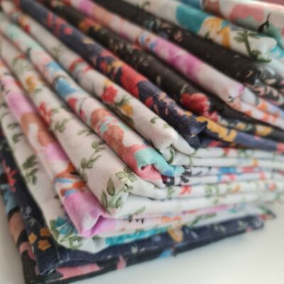 *Ausverkauf* 100 % Baumwolle Rasen Material Vintage Blumen Kleid Drapierung Stoff 58 Zoll
