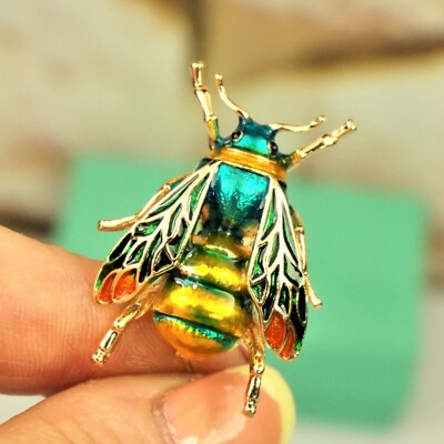 BUMBLE BEE ENAMEL BROOCH, Honey Bee PIN, Gift in box for Women, Ready to gift
