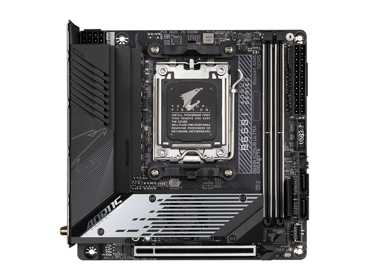 マザーボード B650i AORUS ULTRA+Ryzen5 7600X +Mem 32GB GIGABYTE B650I AORUS ULTRA AM5 AMD B650 SATA 6Gb/s Mini ITX