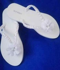 White Bridal Flip Flops with Bling for Ladies-Size 6-Perfect for Wedding-New