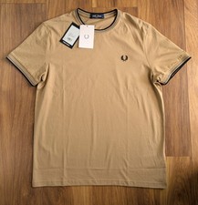 Mens Fred Perry Twin Tipped T-shirt Size Medium  Warm Stone