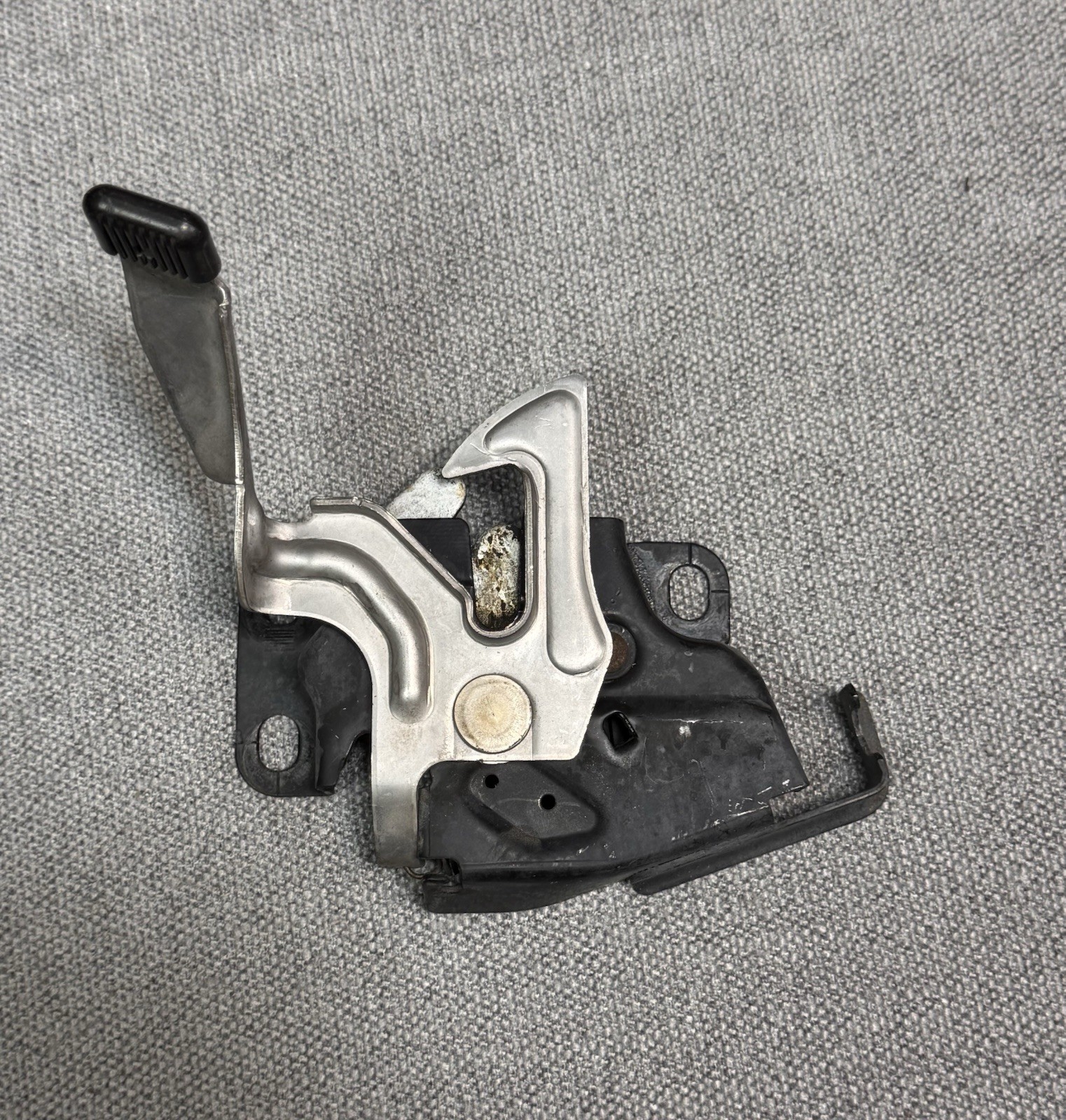 2003-2008 Honda Element Front Hood Lock Latch Actuator Hood Lock OEM