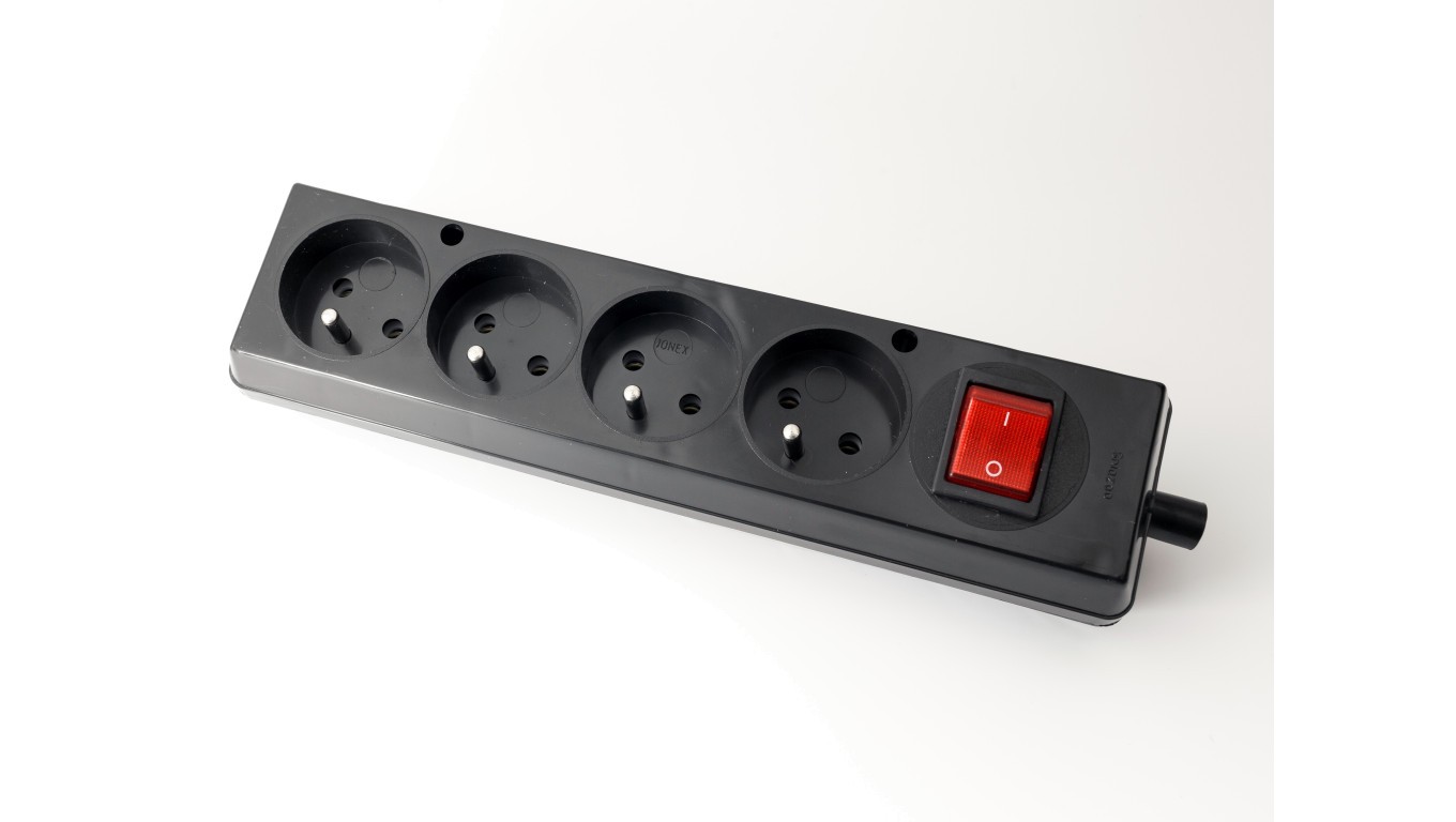Portable Socket Quad 16A 2P+Z 250V with GN-470WS CZ