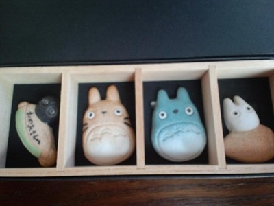 My Neighbor Totoro Shigaraki Ware Essstäbchenauflage 4-teiliges Set mit Box S...