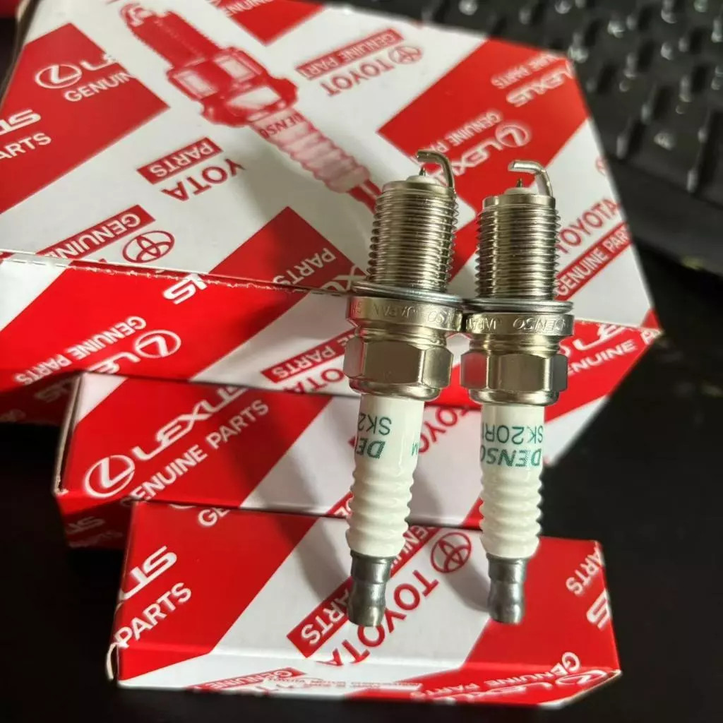 DENSO Iridium Spark Plug Set 4pcs OEM SK20R11 3297  Fits Toyota 90919-01210