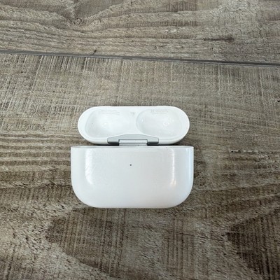 Apple AirPod Pro 2nd Generation Charging Case MagSafe LIGHTNING A2700