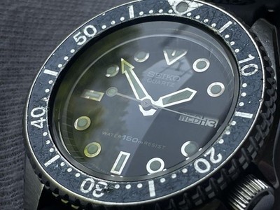 R7-1696　セイコー　6458-6000　 ダイバーズウォッチ ブラック Seiko 6458-6000 Vintage Diver Watch Quartz Black Dial 37.5mm Used