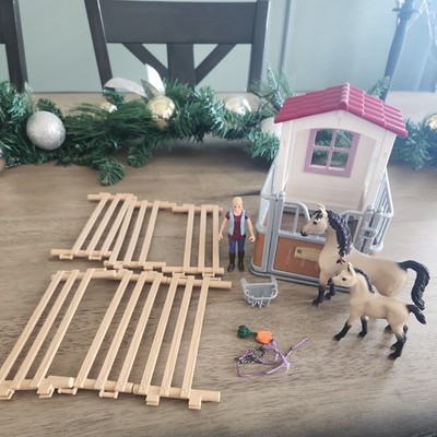 Schleich Horse Club Playset 42369 Horses, Character, Stable/Fences incomplete