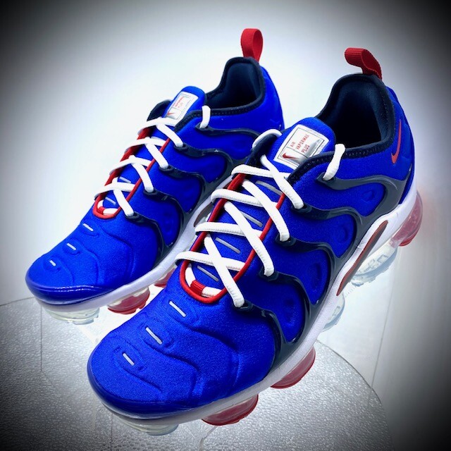 air vapormax plus racer blue